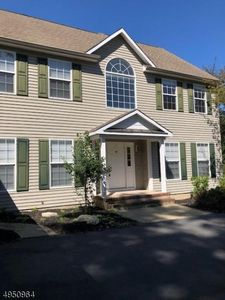 8 Rosewood Dr, Hackettstown, NJ, 07840