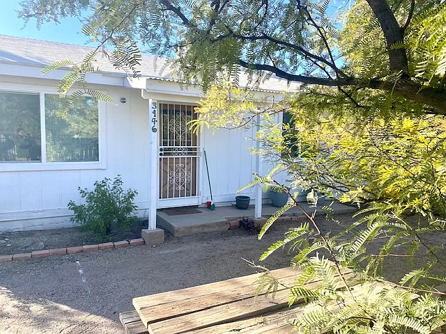 3146 E Kleindale Rd — Photo 1