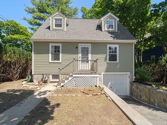 2nd image of 29 Laurel St