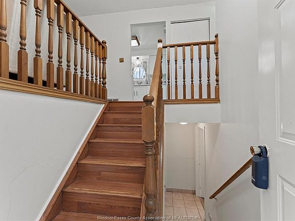 4th image of 816 Dawson Rd