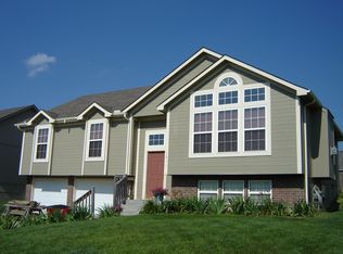 1911 N Ashley Dr, Independence, MO 64058