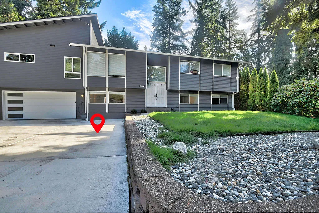 171st Ave NE, Redmond — Photo 1