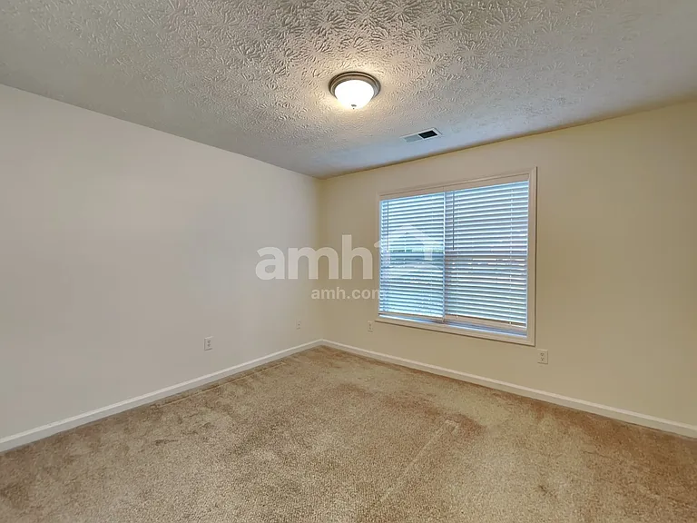 149 Waters Edge Dr — Photo 11