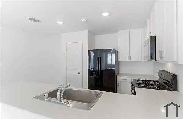 3120 Burmese St — Photo 14
