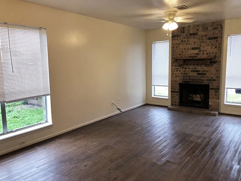 3611CH — Photo 2