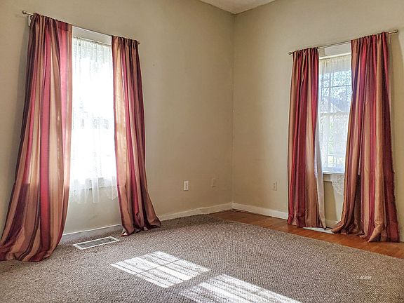 4th image of 615 Vine St