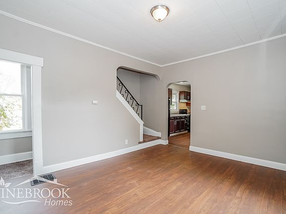 4th image of 618 S Weyant Ave