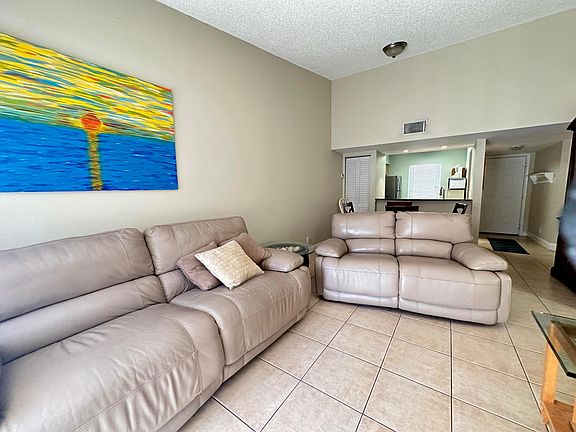 3rd image of 1120 Lake Shore Drive #202