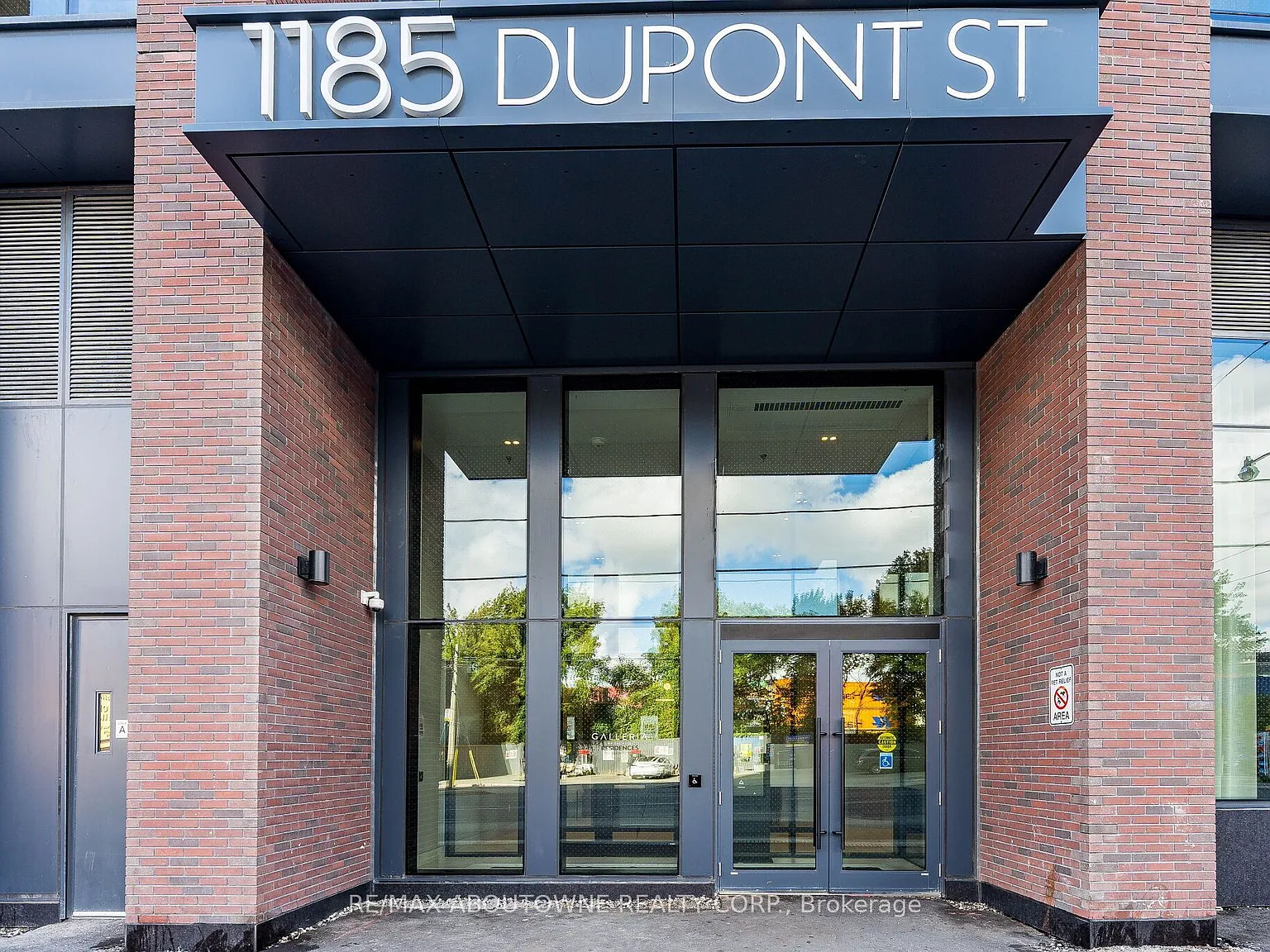 2 bed, $2,100 — Photo 3