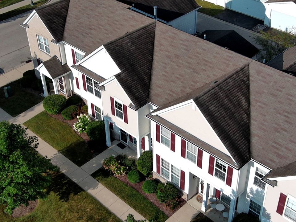 1st image of 547 Topeka Dr