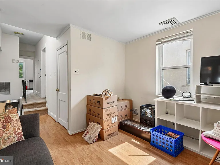 2348 Christian St #2 — Photo 4