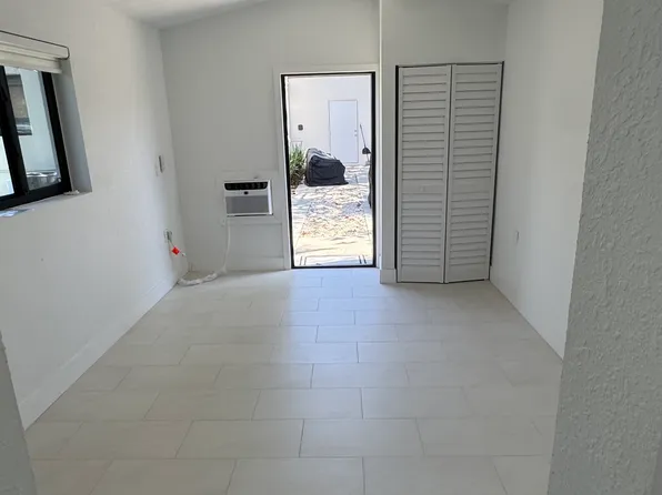 5871 SW 42nd St, Miami, FL 33155