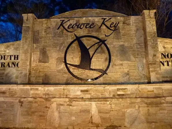 8 Links Ldg, Salem, SC 29676