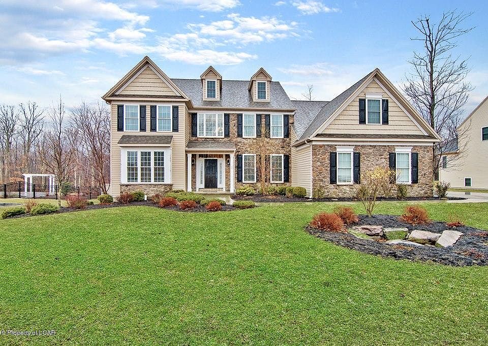 1090 Woodberry Dr, Mountain Top, PA 18707 Zillow