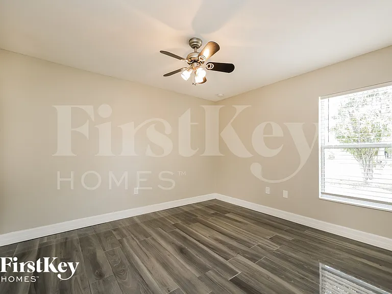 203 Roat St — Photo 13