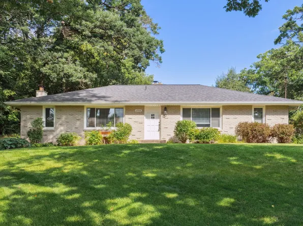 12928 Excelsior Blvd, Minnetonka, MN 55343