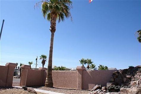 Private stucco courtyard entry