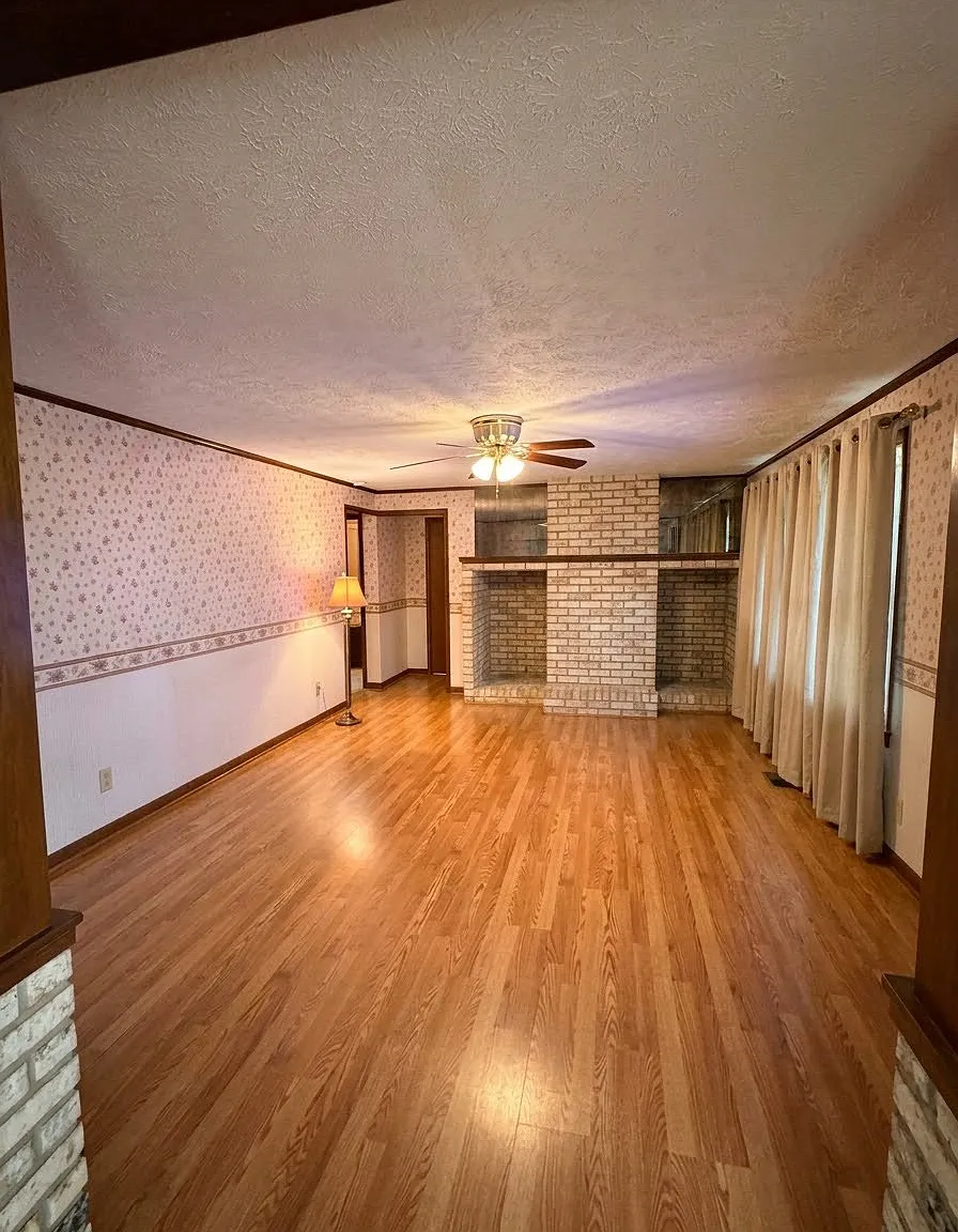 3 bed, 1500 sqft, $2,150 — Photo 4
