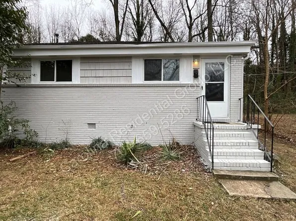 1742 Academy St, Charlotte, NC 28205