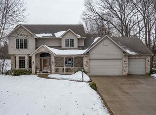 W2529 Valleywood Ln, Appleton, WI 54915