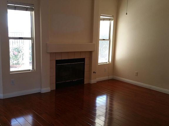 3rd image of 25747 Barclay Dr