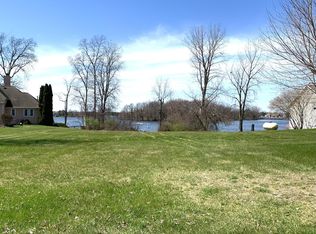 Crystal Beach Dr, Sturgis, MI 49091