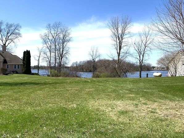 Crystal Beach Dr, Sturgis, MI 49091