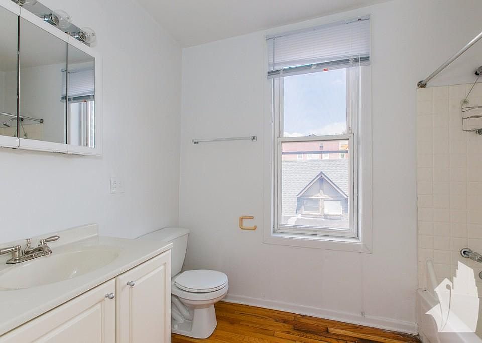 1st image of 2315 N Southport Ave #717