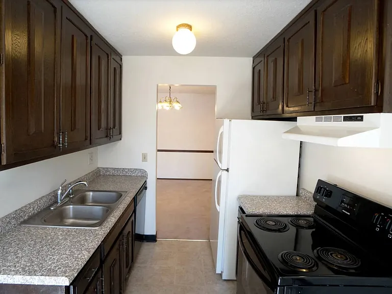 Victoria Flats Roseville — Photo 10