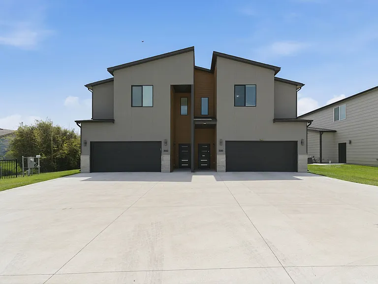 3560 N Tyler Rd — Photo 1