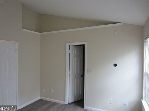 4th image of 4036 Oak Glenn Dr