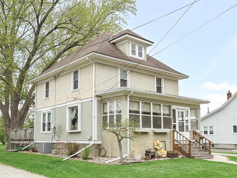 1st image of 300 Rounsville St