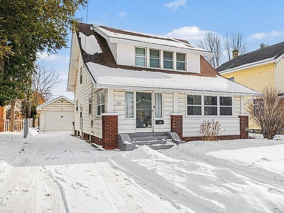 2nd image of 126 N Corona St