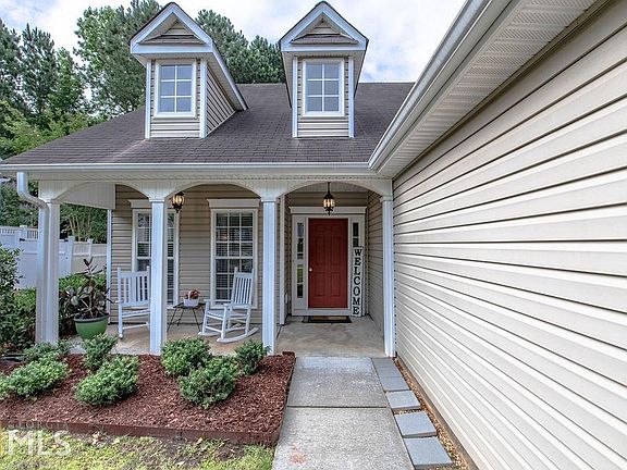 2nd image of 220 Turnbridge Cir