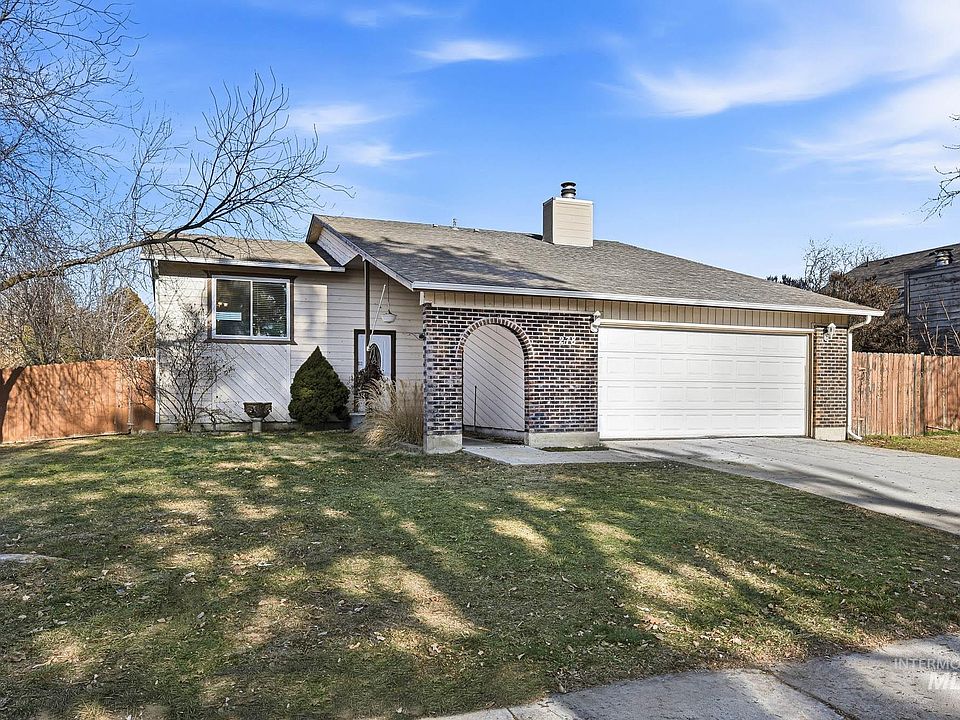 1st image of 278 E Ranch Dr