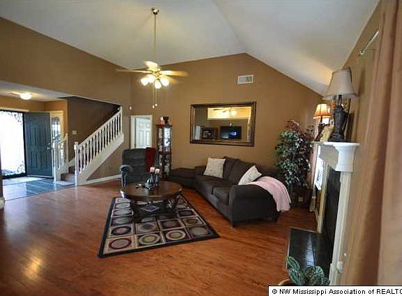 3rd image of 6976 Margaret Way Cv
