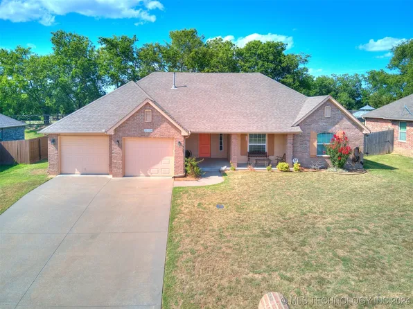 25194 Stonebridge Pkwy, Claremore, OK 74019