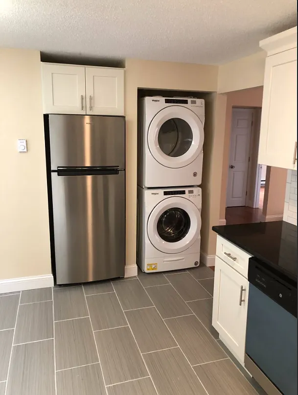 2 bed, 1000 sqft, $2,500 — Photo 3