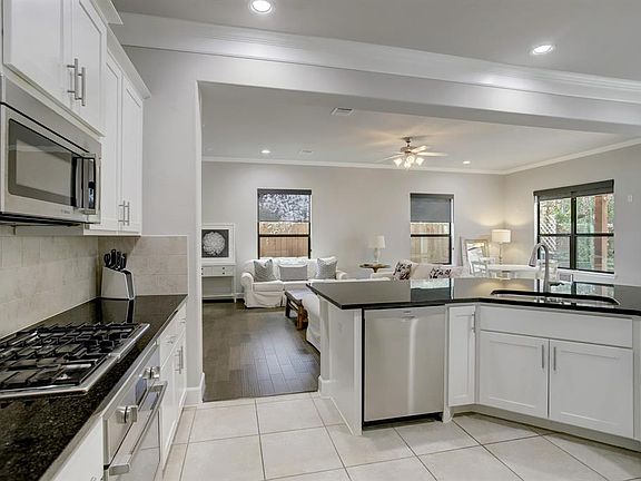 3rd image of 1629 Johanna Dr