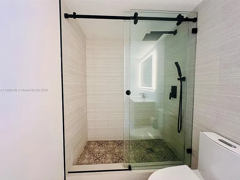 201 Jefferson Ave #4C — Photo 5