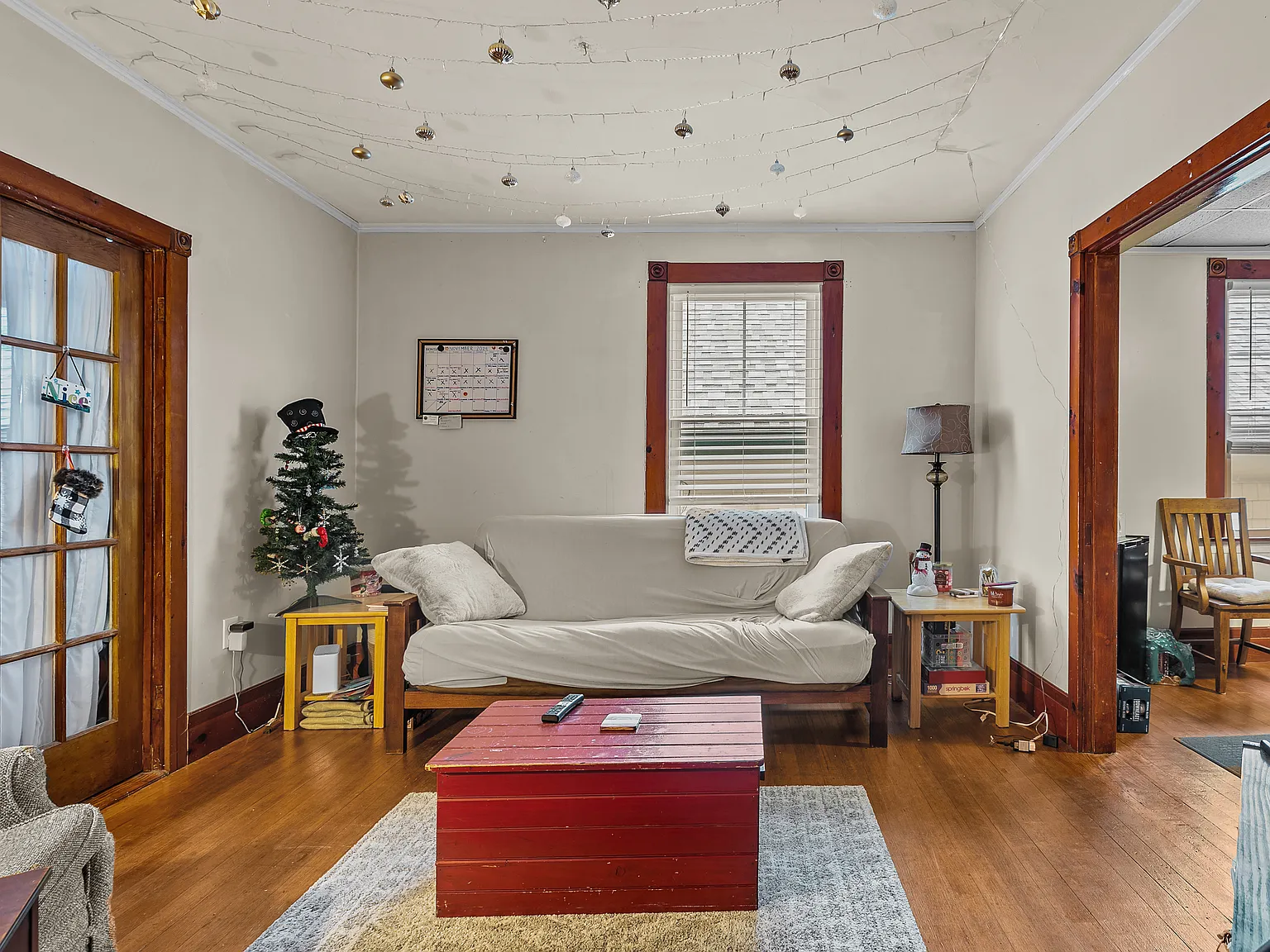 3 bed, 950 sqft, $2,600 — Photo 3