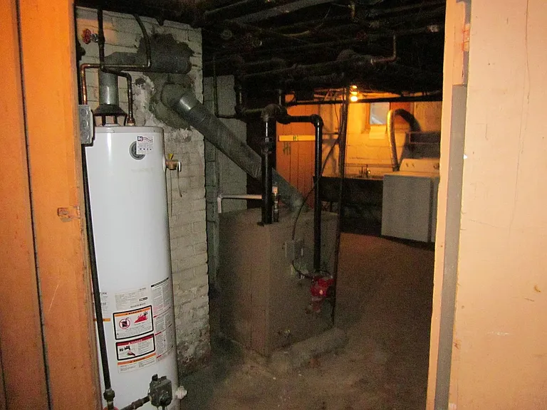 5900 Phillips Ave #2 — Photo 25