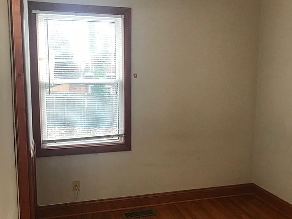 5th image of 3714 7th St N APT 6