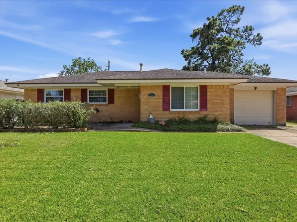 1119 Bernice Ln, Bridge City, TX 77611
