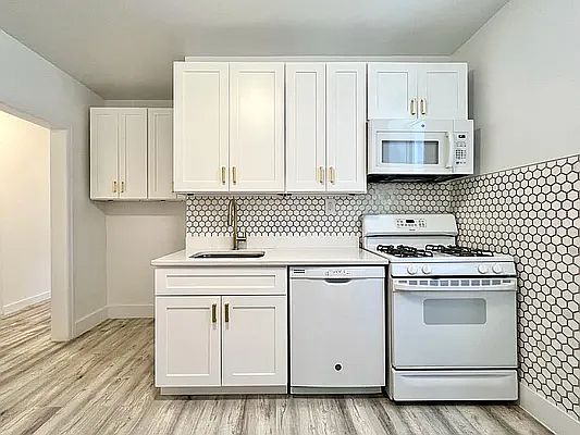 3rd image of 25-15 24th Ave #1B