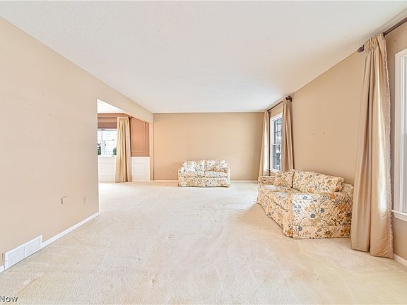 5th image of 17107 Partridge Dr