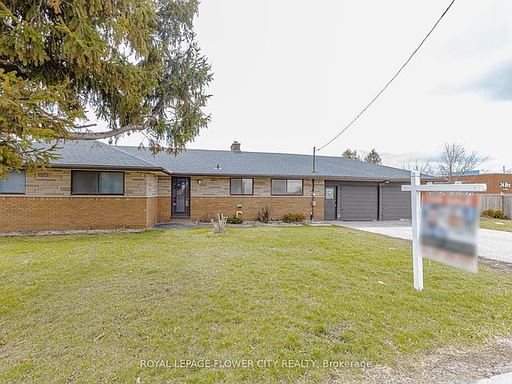 2nd image of 1421 Fanshawe Park Rd E