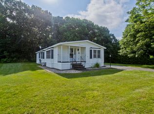 33 Clayton Dr W, West Springfield, MA 01089