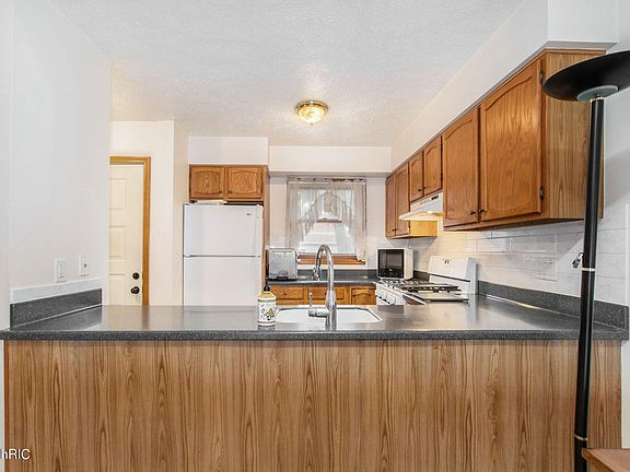 4th image of 2043 Nathan Dr SE #16