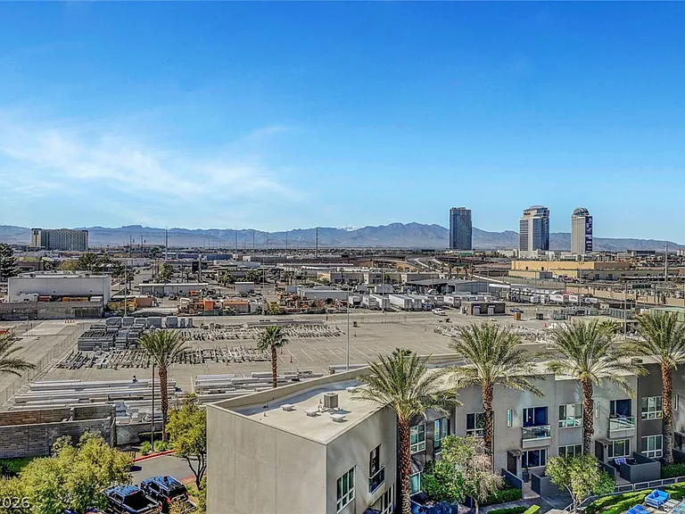 4575 Dean Martin Dr #602 — Photo 29